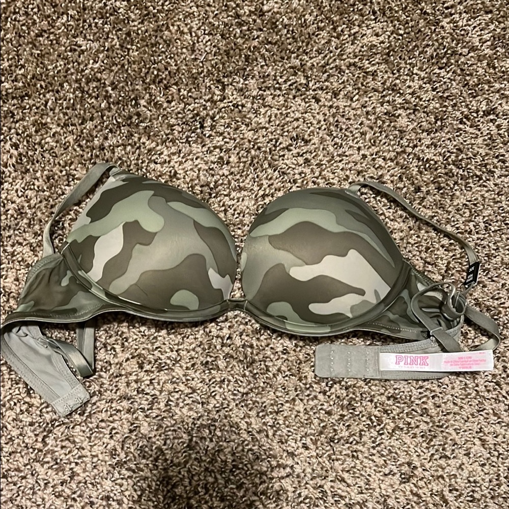 Victoria secret bombshell Camo Push-Up Bra 32C nwt